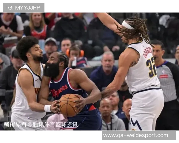 苏群分析小卡阴阳合同对快船的潜在威胁如同达摩克利斯之剑悬而未决 苏群分析小卡阴阳合同对快船的潜在威胁如同达摩克利斯之剑悬而未决